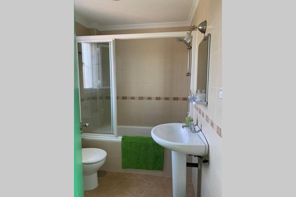 One Bedroom Penthouse Алора Екстериор снимка